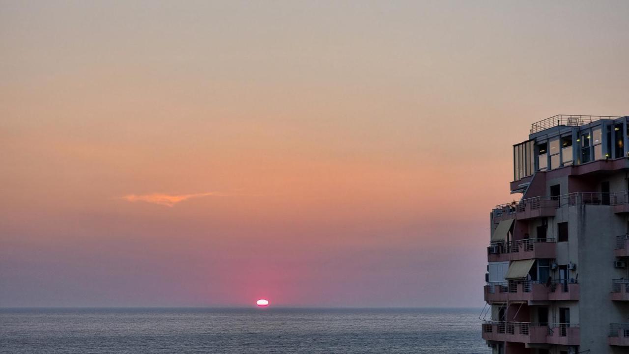 Sunset Seaview Apartment Durrës Exterior foto