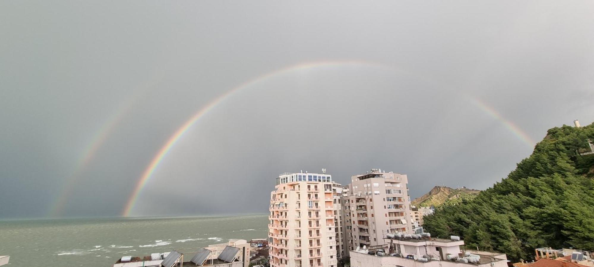 Sunset Seaview Apartment Durrës Exterior foto