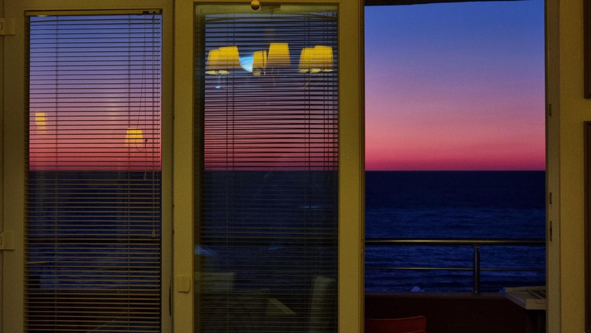 Sunset Seaview Apartment Durrës Exterior foto